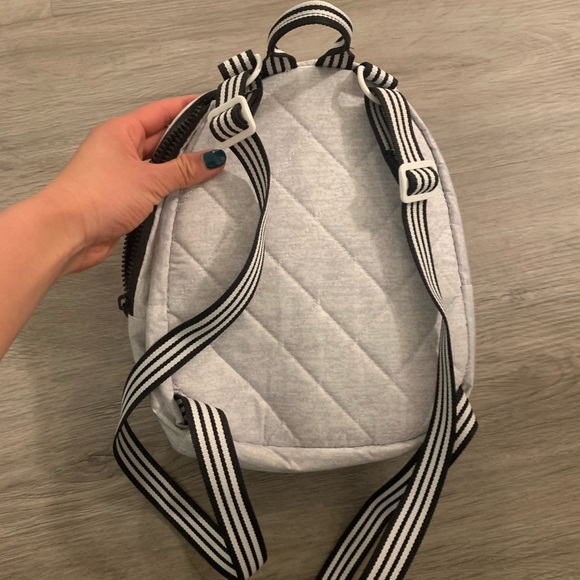 Mini Adidas backpack - Picture 2 of 2